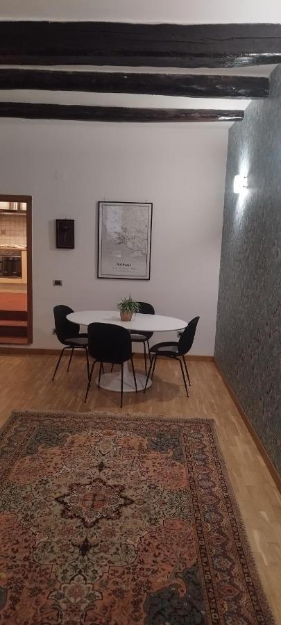 Civico 18 Suite Napoli Eksteriør billede